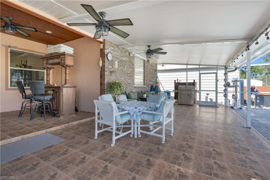 908 Pine Ave , Lehigh Acres, FL 33972 Photo