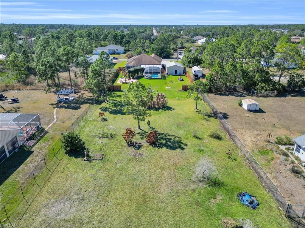 908 Pine Ave , Lehigh Acres, FL 33972 Photo