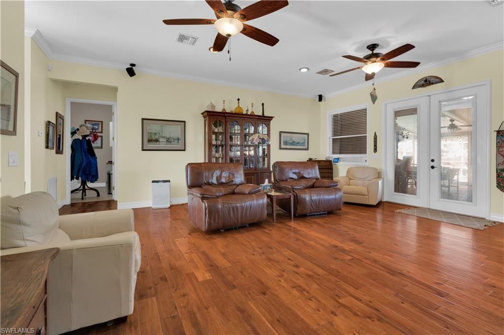 908 Pine Ave , Lehigh Acres, FL 33972 Photo