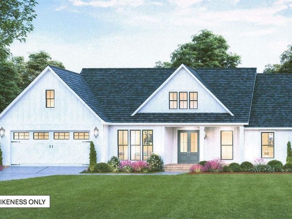 284 Leo's Lane, Georgia, VT 05478