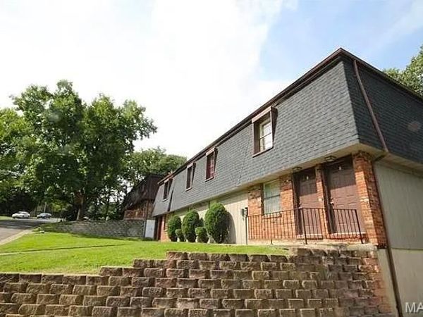 1104 ARROWHEAD Drive , Collinsville, IL 62294