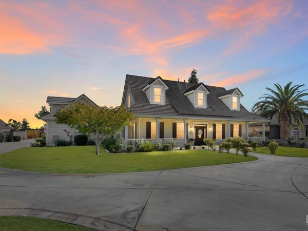 15112 Sunnybank Avenue, Bakersfield, CA 93314