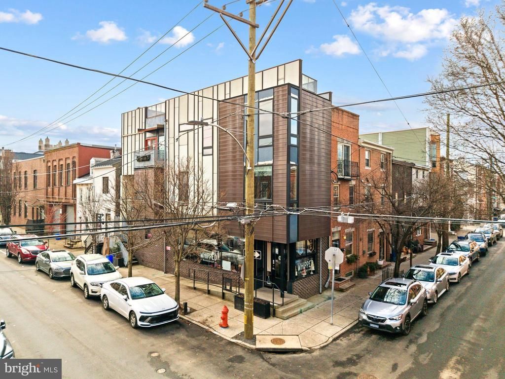 636 Belgrade Street, Unit A, Philadelphia, PA 19125 Main Photo