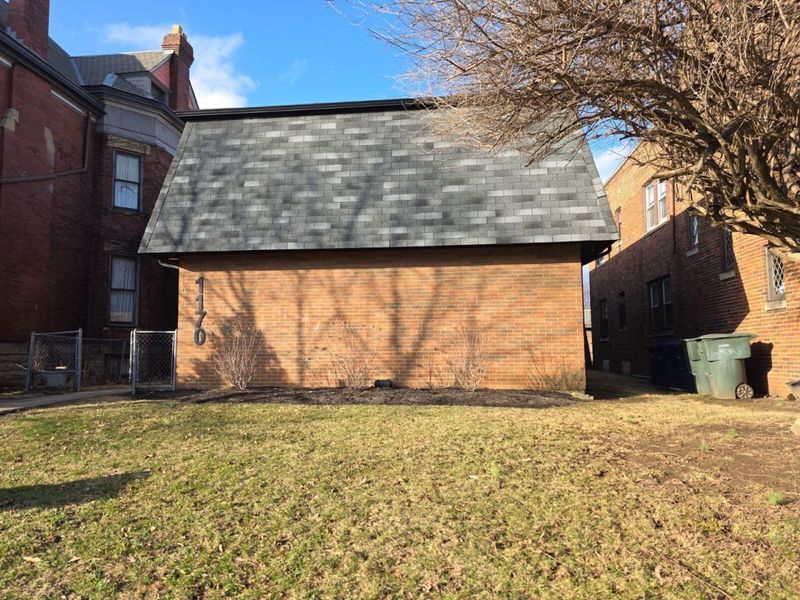 1170 Bryden Road, Unit D, Columbus, OH 43205 Photo 2