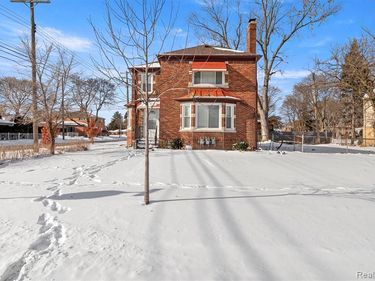 7801 Appoline Street, Dearborn, MI 48126