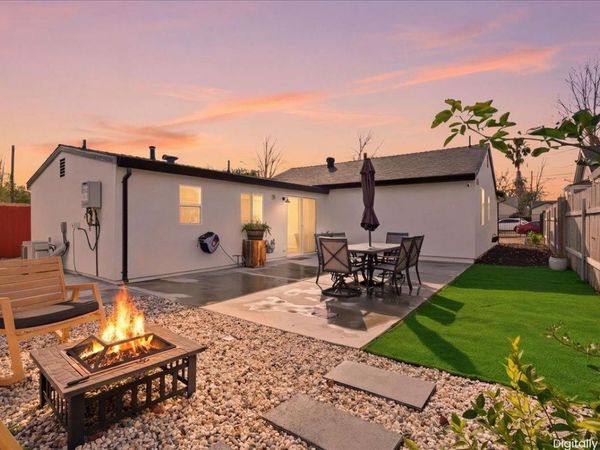 1923 JULIESSE Ave, Sacramento, CA 95815