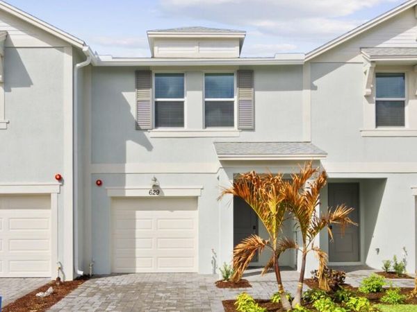 629 Salisbury Circle, Fort Pierce, FL 34982