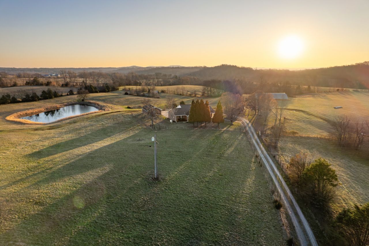 2791 E Sheepneck Rd, Culleoka, TN 38451 Main Photo