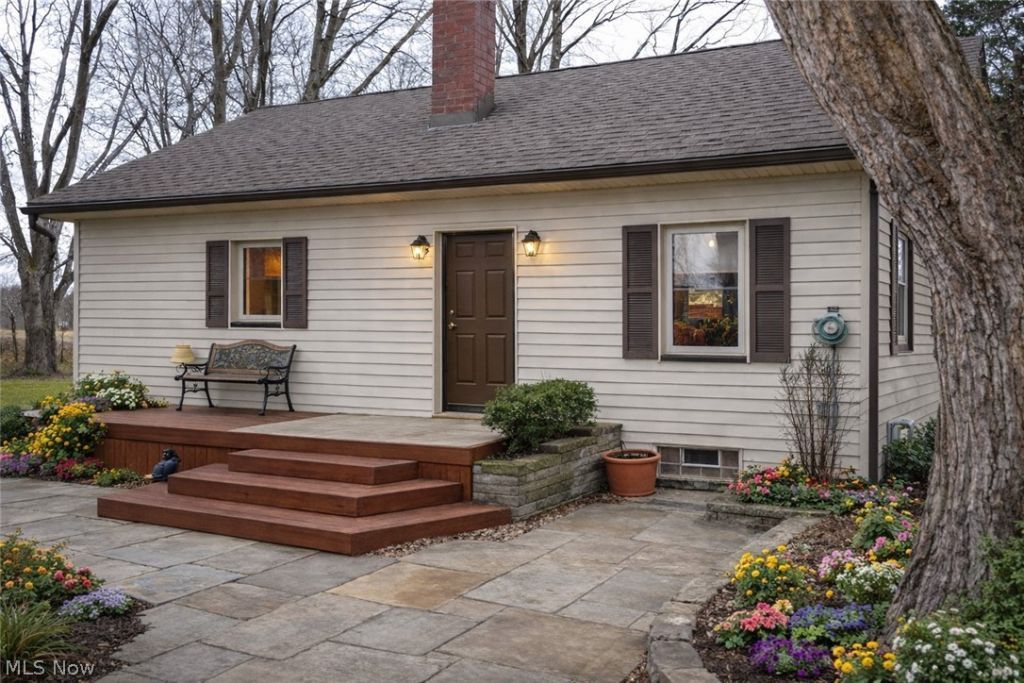 27397 Cook Road, Olmsted Township, OH 44138 Main Photo