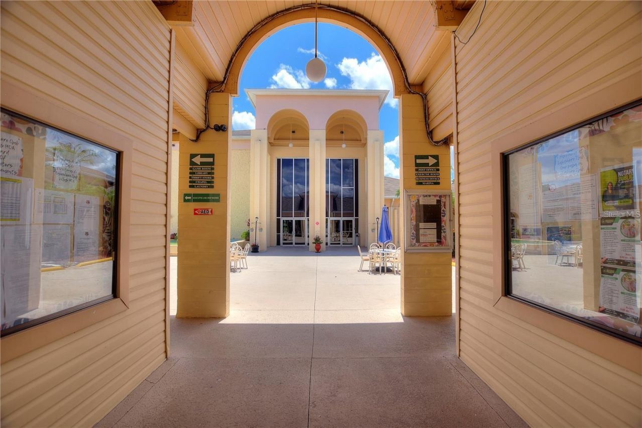 1217 Club Circle, Lakeshore, FL 33854 Photo