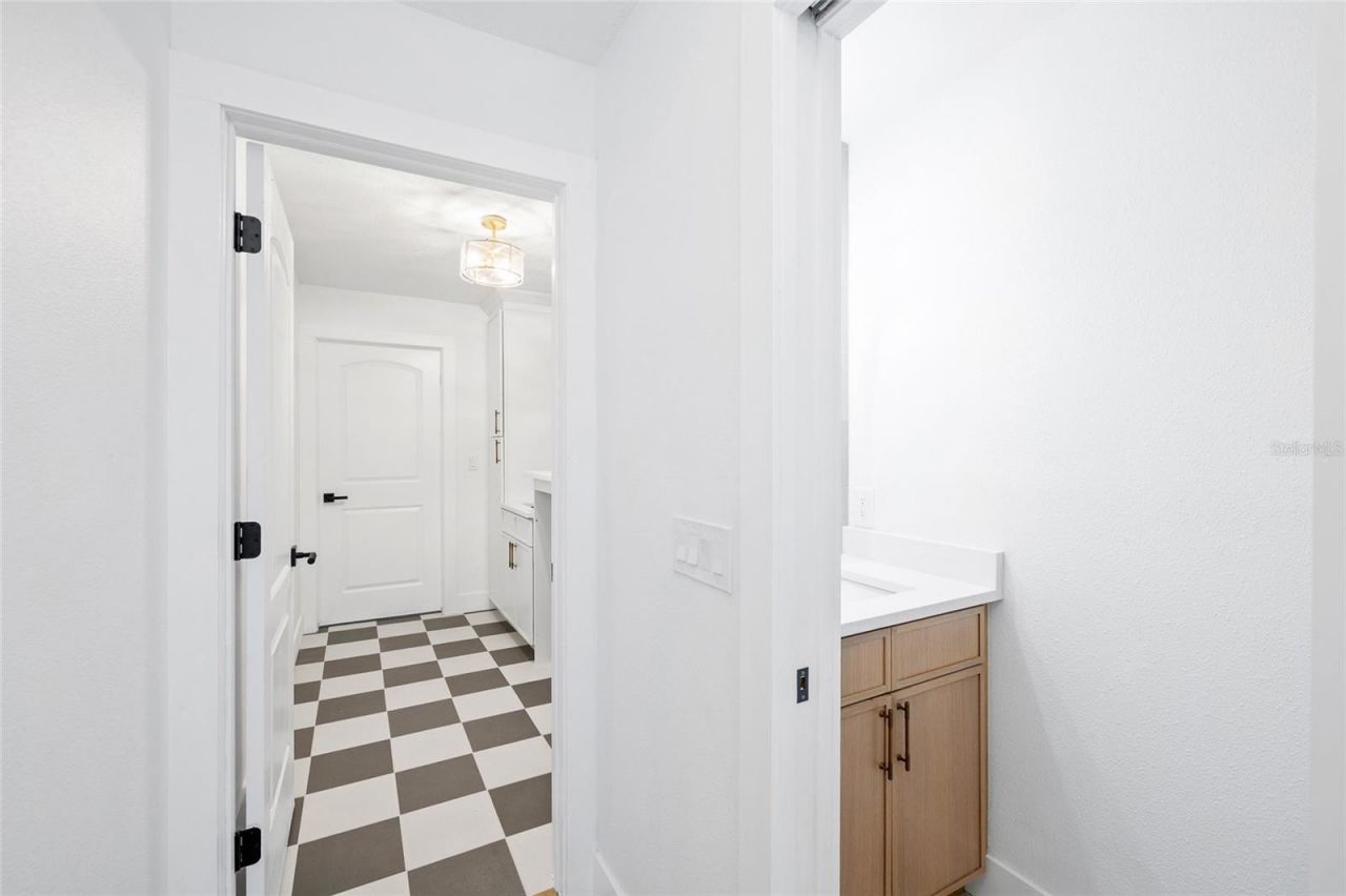 512 Crystal Grove Boulevard , Lutz, FL 33548 Photo