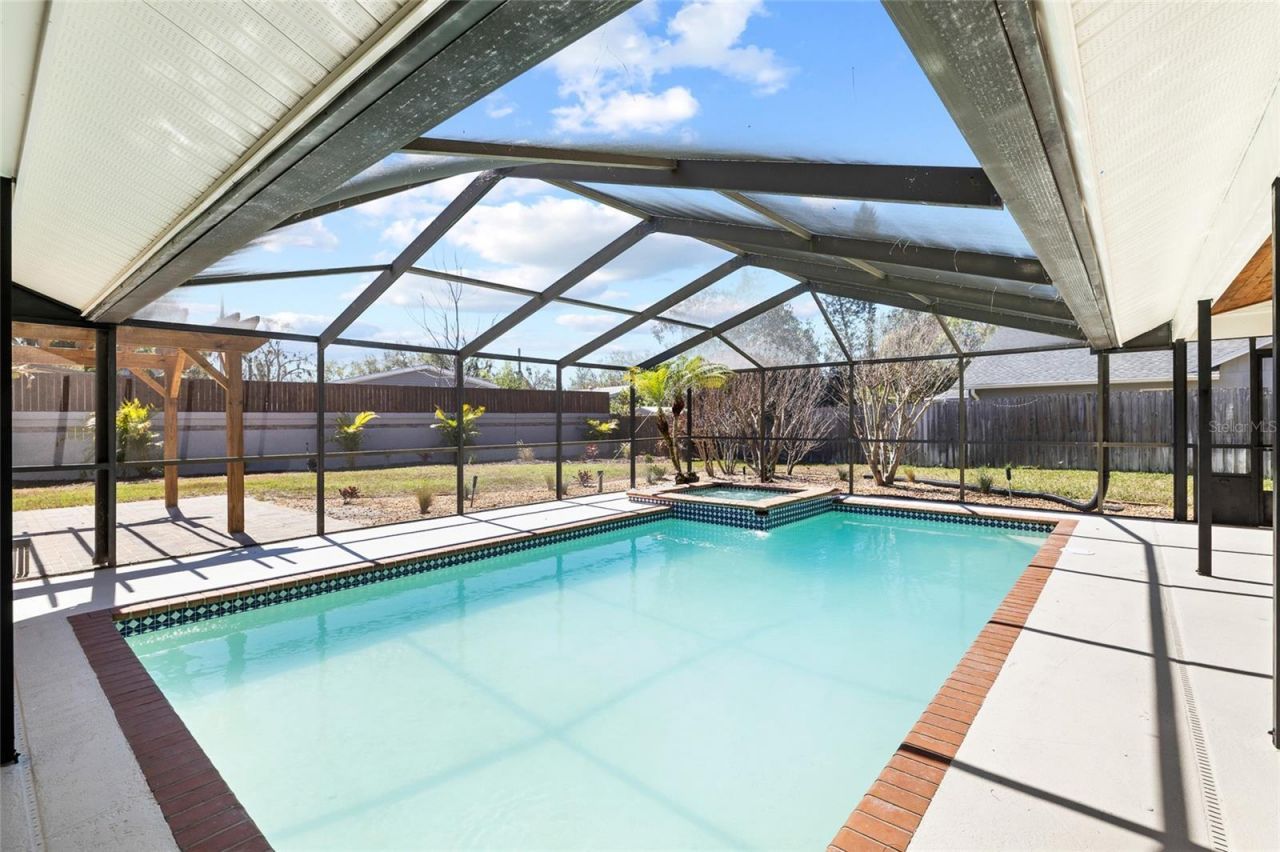 512 Crystal Grove Boulevard , Lutz, FL 33548 Photo