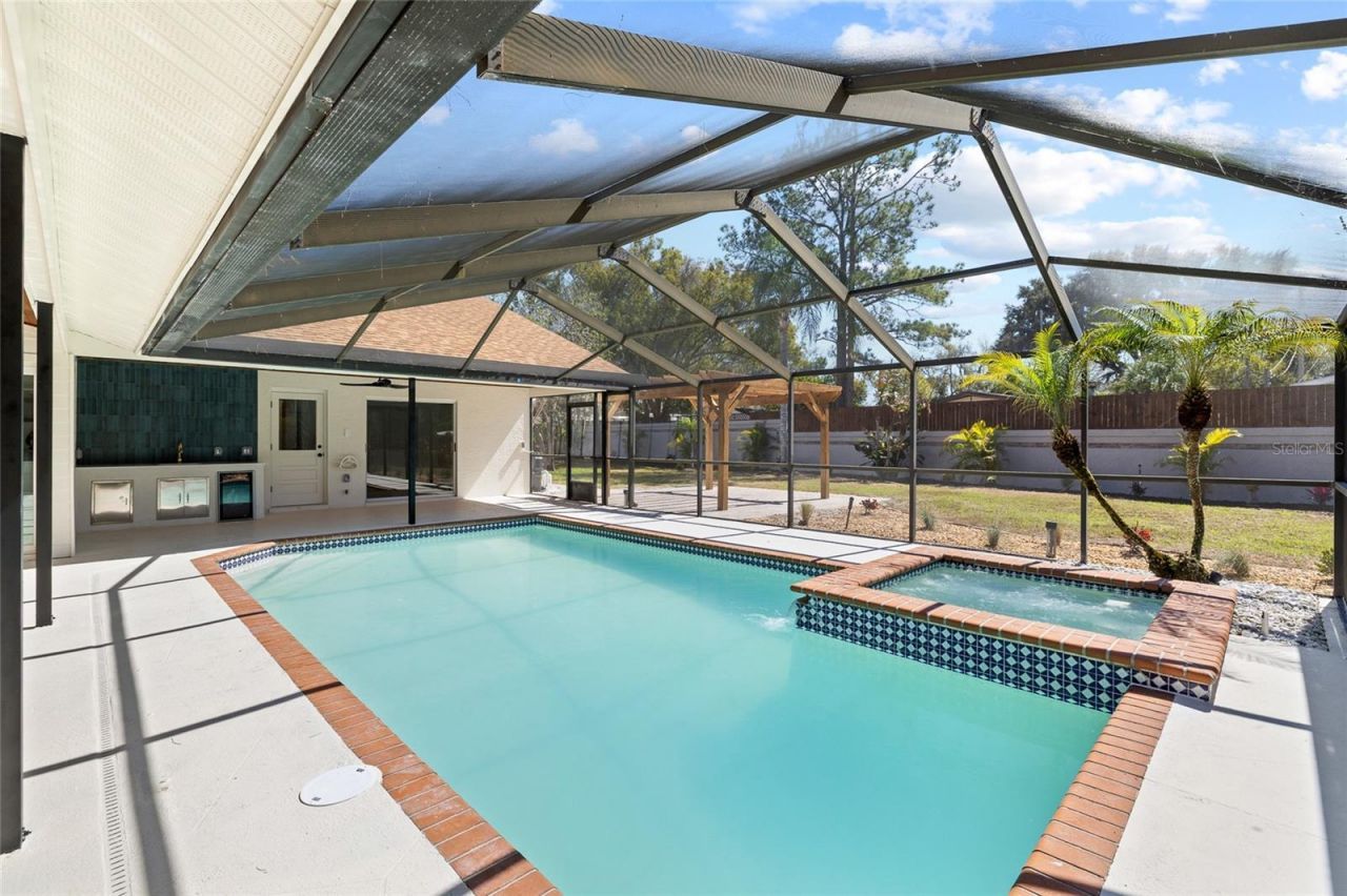 512 Crystal Grove Boulevard , Lutz, FL 33548 Photo