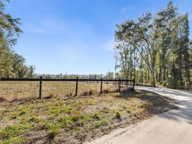 17807 SW 83RD AVENUE , ARCHER, FL 32618