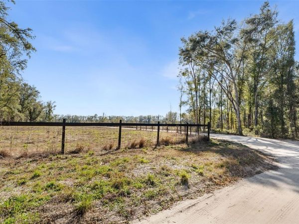 17807 SW 83RD AVENUE , ARCHER, FL 32618