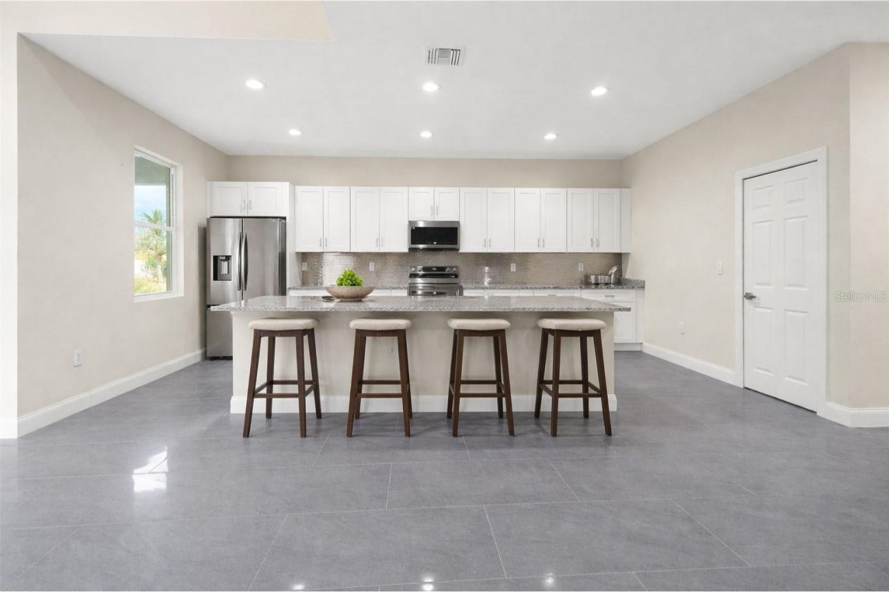 1043 Albert Ave, Lehigh Acres, FL 33971 Photo