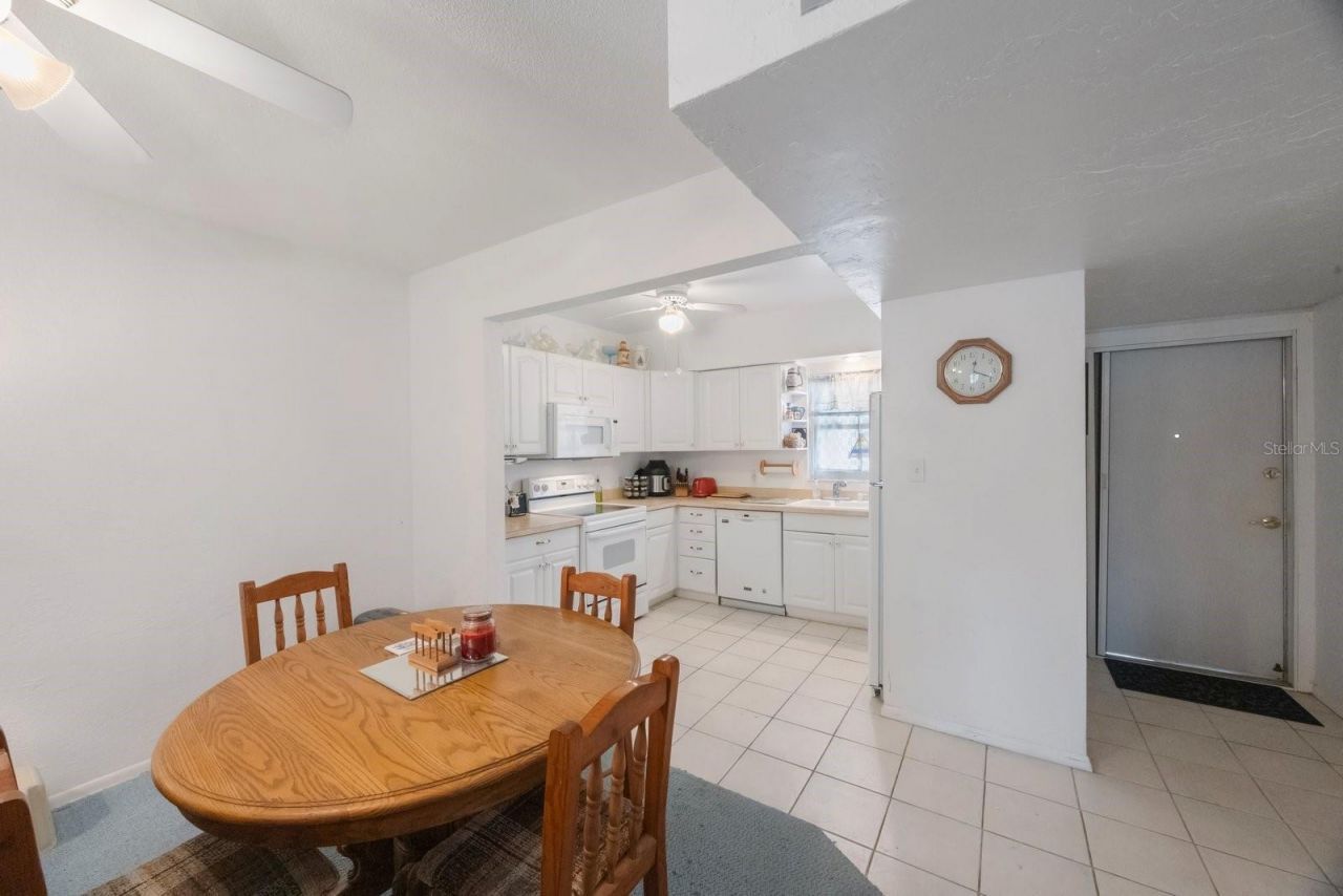 9945 47th Ave N, Unit 203, Saint Petersburg, FL 33708 Photo