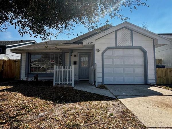 1209 ROMA COURT, ORLANDO, FL 32825