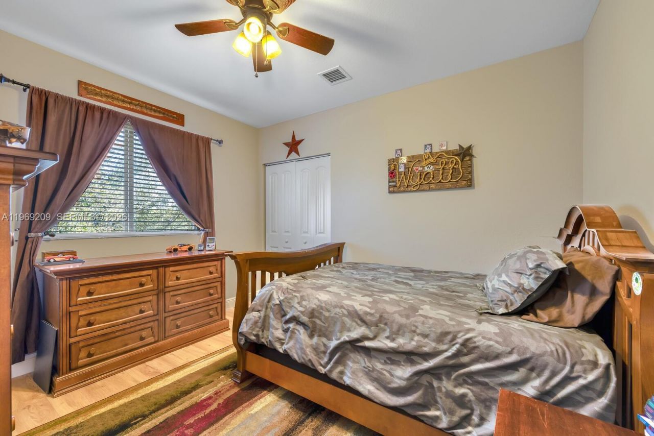 2152 NW 16th Ter , Homestead, FL 33030 Photo