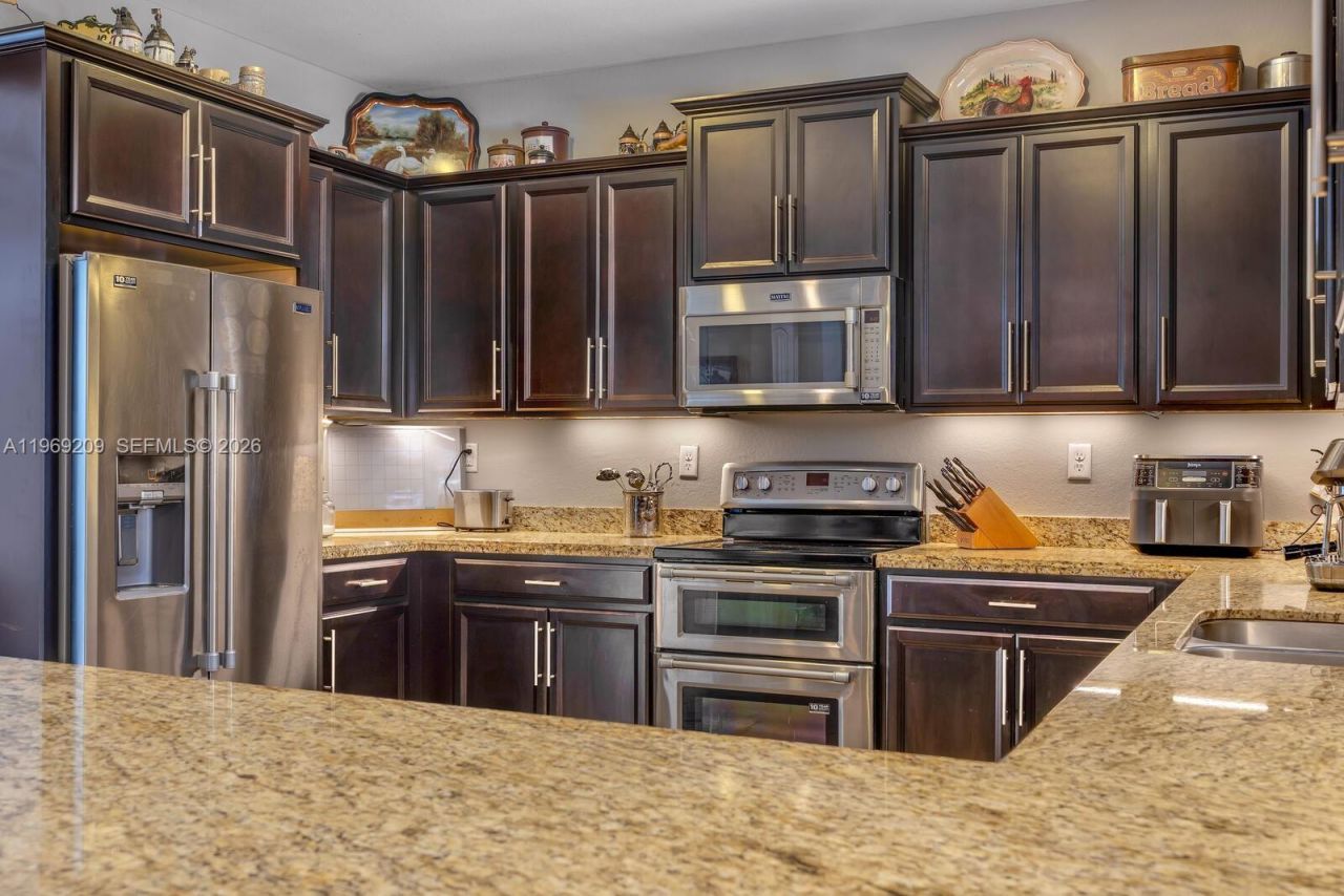 2152 NW 16th Ter , Homestead, FL 33030 Photo