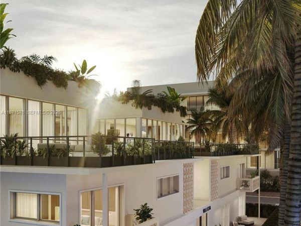 250 Collins Ave , Unit 209, Miami Beach, FL 33139