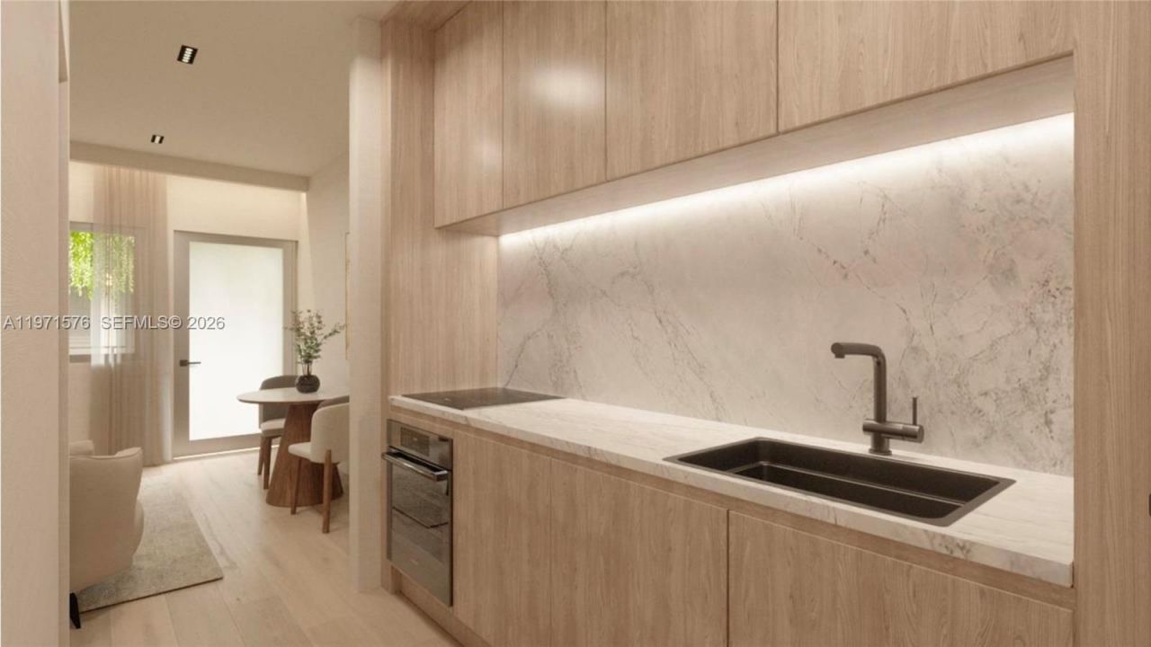 250 Collins Ave , Unit 209, Miami Beach, FL 33139 Photo