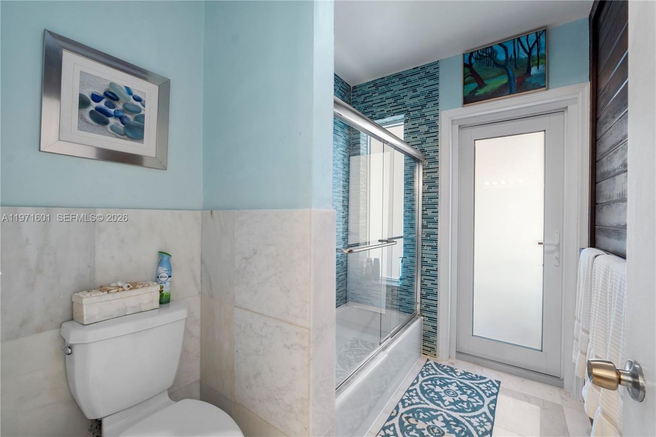 17640 Old Cutler Rd , Palmetto Bay, FL 33157 Photo