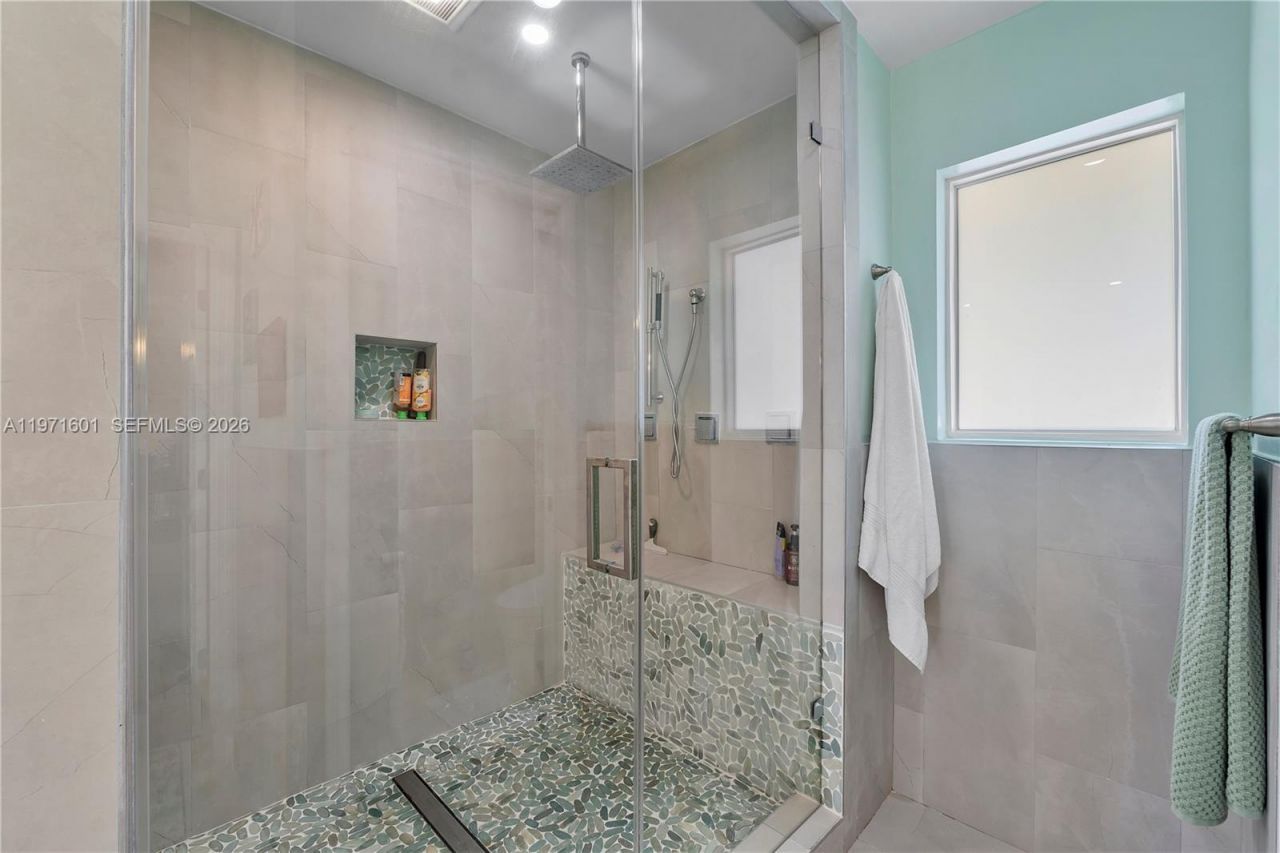 17640 Old Cutler Rd , Palmetto Bay, FL 33157 Photo