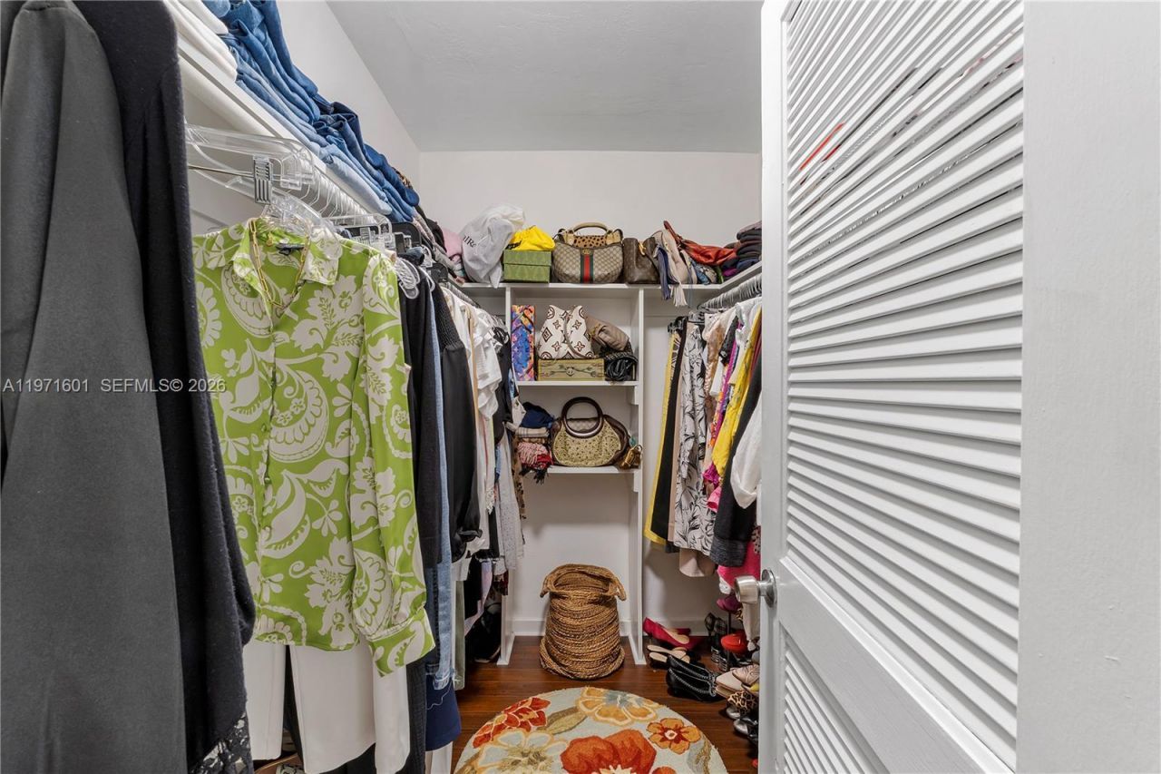 17640 Old Cutler Rd , Palmetto Bay, FL 33157 Photo