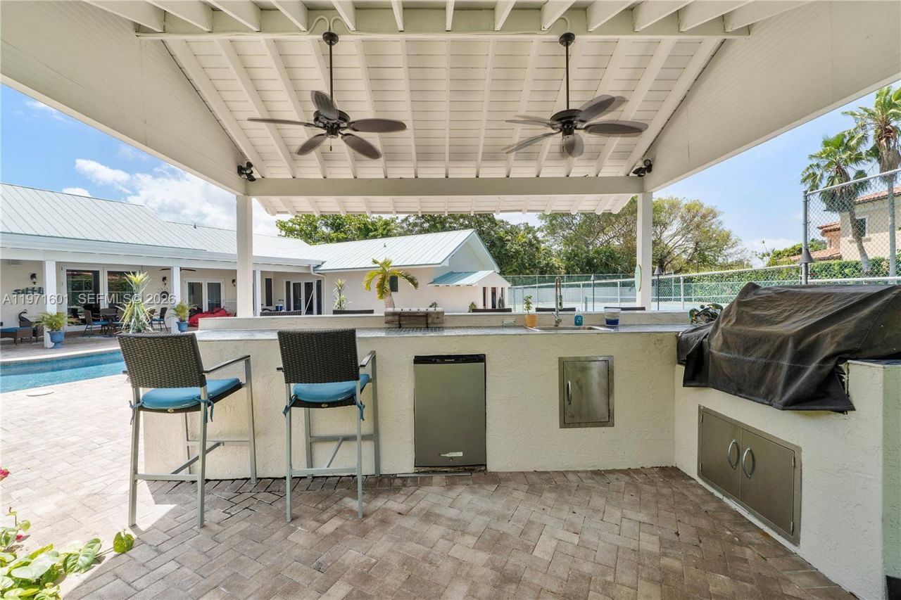 17640 Old Cutler Rd , Palmetto Bay, FL 33157 Photo