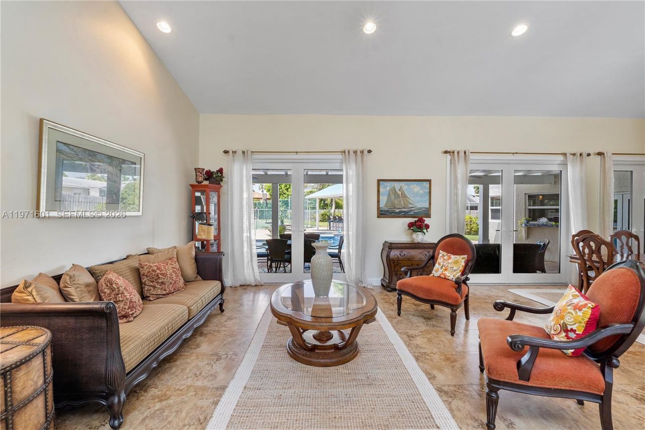 17640 Old Cutler Rd , Palmetto Bay, FL 33157 Photo