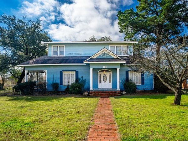 115 E Brazos , Wortham, TX 76693