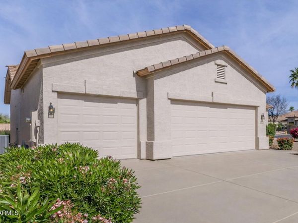 3462 E WESTCHESTER Drive, Chandler, AZ 85249