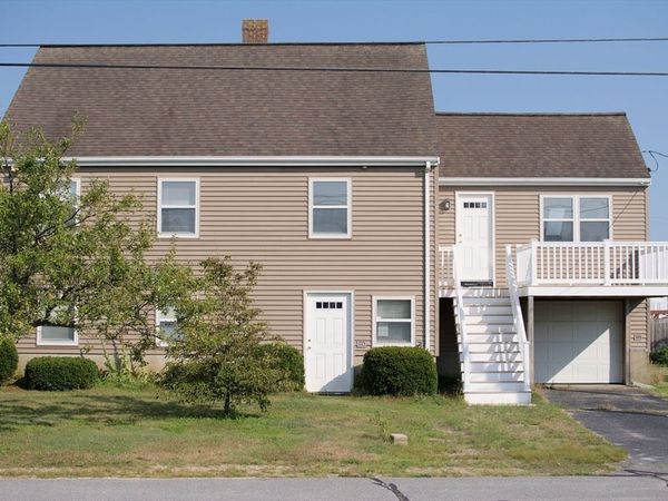 60 Bourne Neck Dr, Bourne, MA 02532