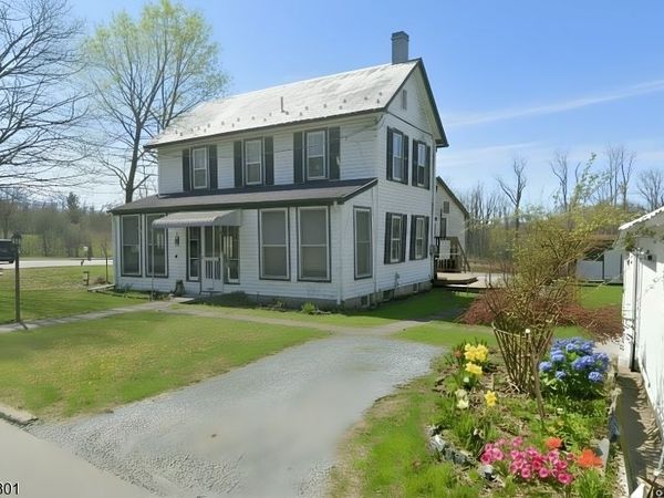 13 Ice Plant Rd, Lafayette, NJ 07848