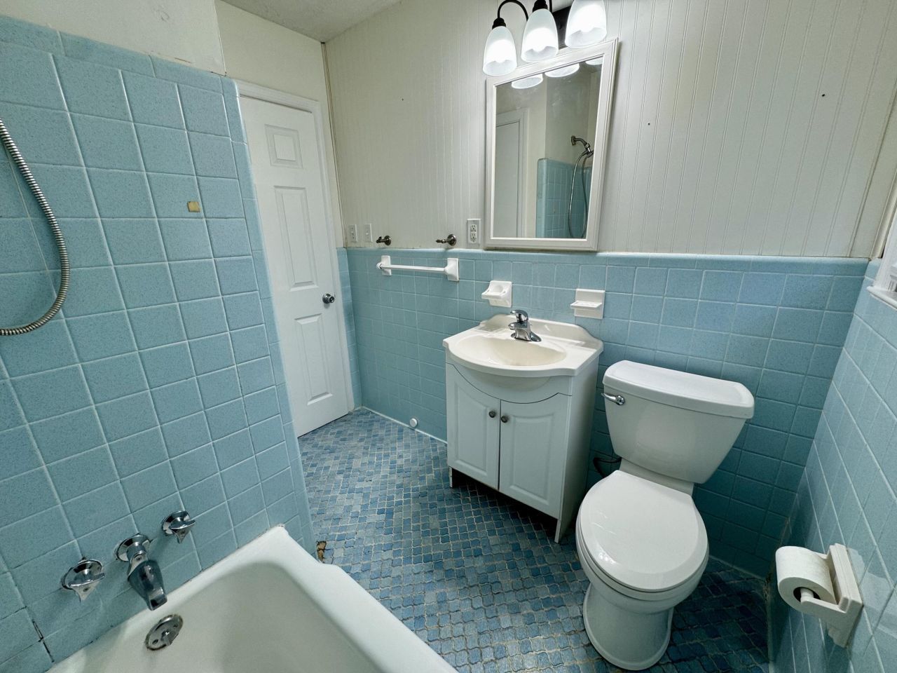 115 Williams Street Photo 15