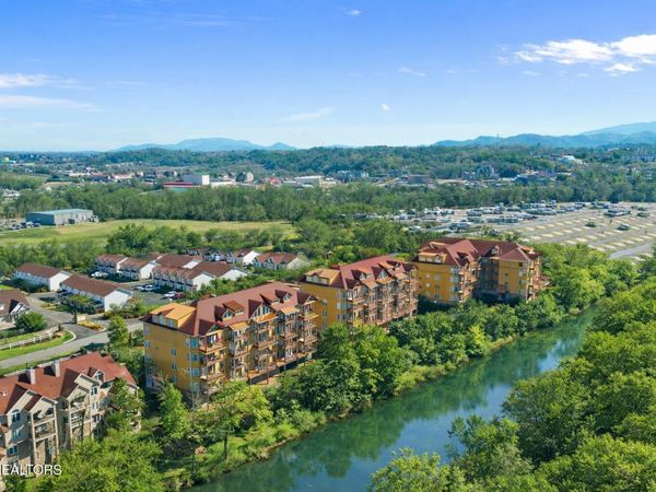 527 River Place Way, Sevierville, TN 37862