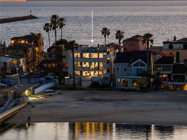 6911 E Ocean, Long Beach, CA 90803