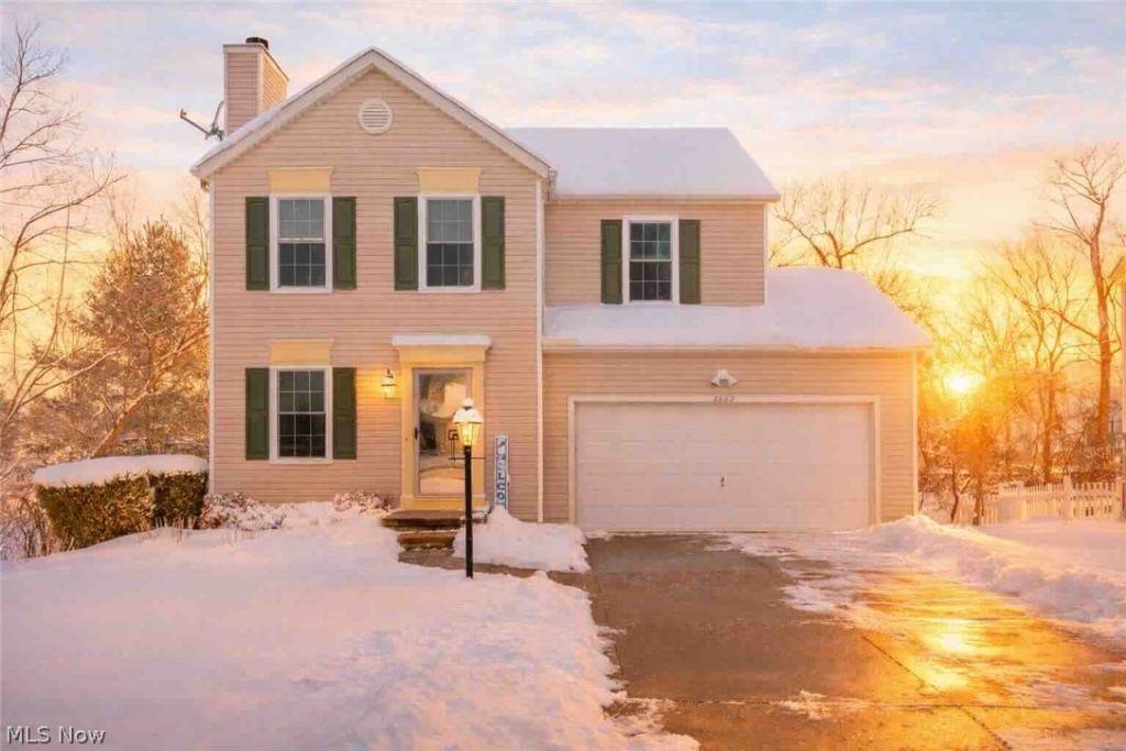 4467 Newcastle Cove, Brunswick, OH 44212 Main Photo