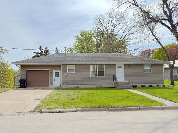812 Main Street N, Minnesota Lake, MN 56068