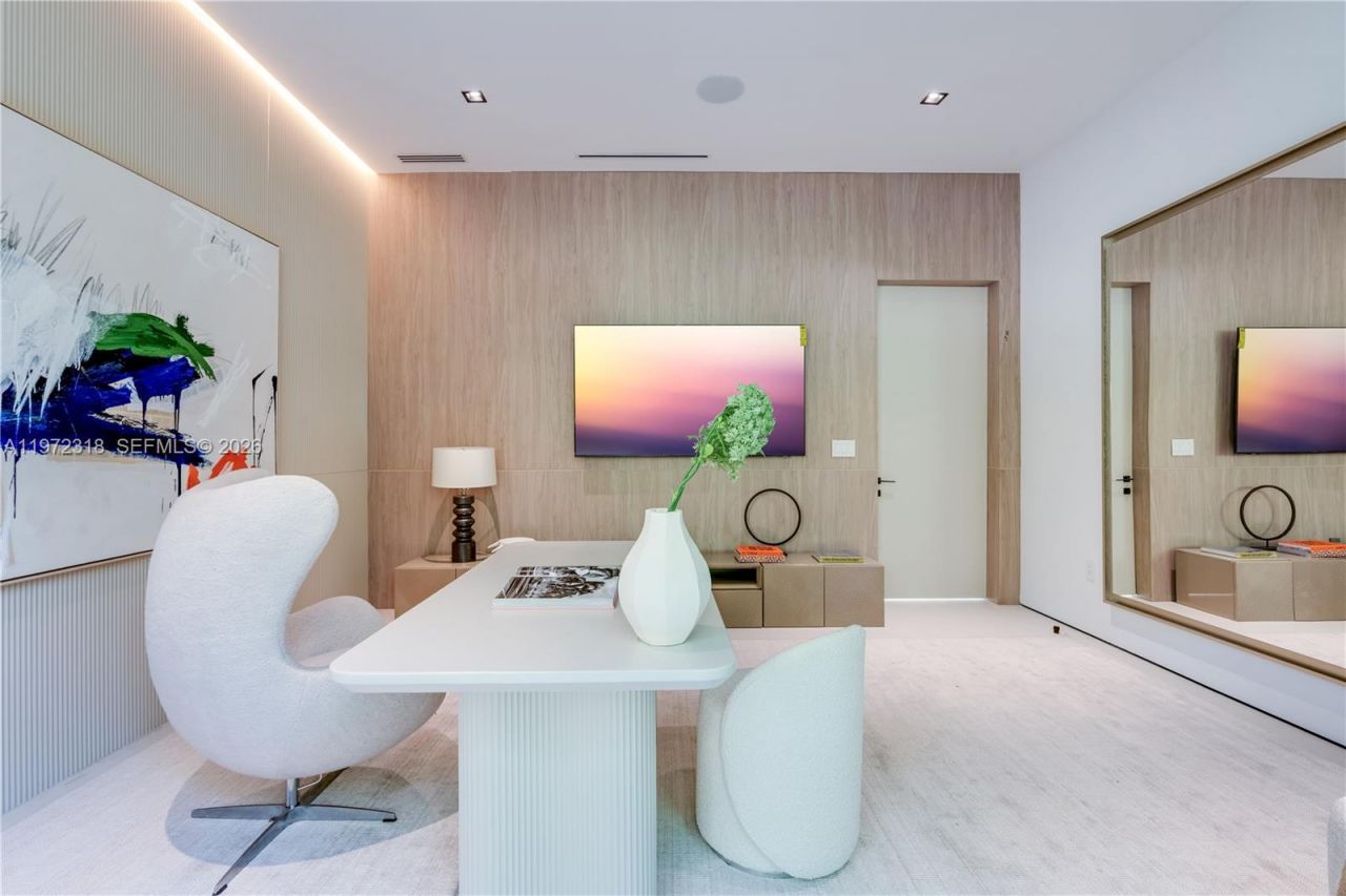 2800 Calusa St , Miami, FL 33133 Photo