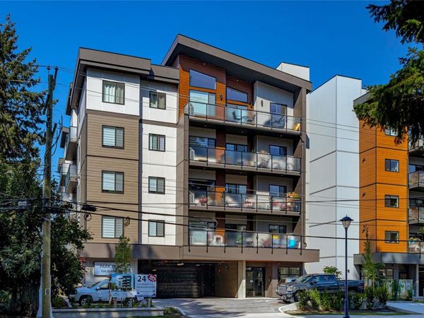 924 Jenkins Ave, Unit 304, Langford, BC V9B 2N7
