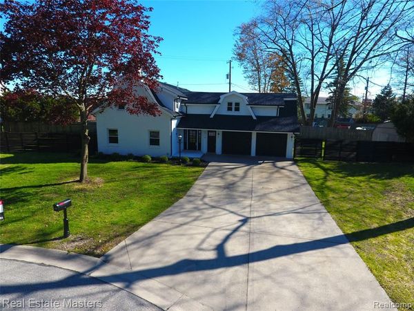 2915 Linda Court, Port Huron, MI 48060