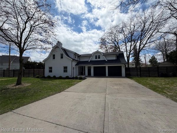 2915 Linda Court, Port Huron, MI 48060