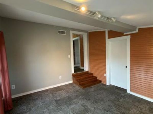 1513 Hurley Avenue, Fort Worth, TX 76104