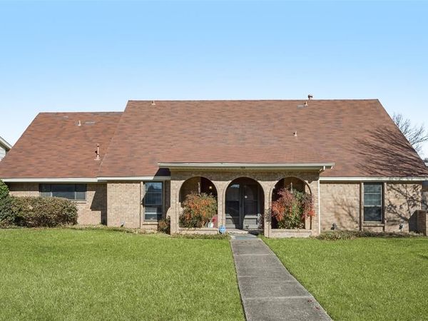 2929 Marsann Lane, Farmers Branch, TX 75234