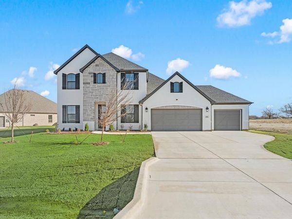 116 Evanston Court, New Fairview, TX 76078