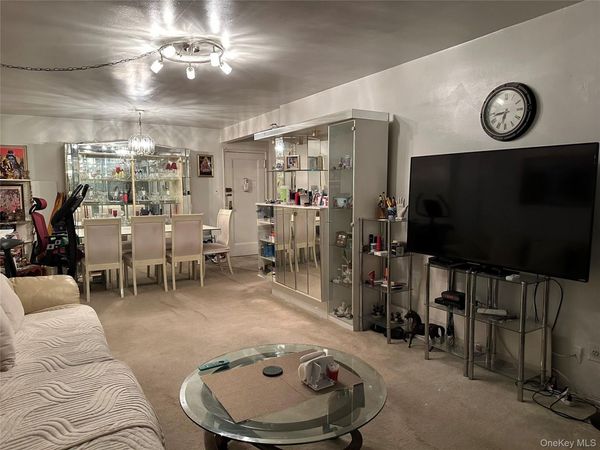 87-15 204th Street, Unit B67, Hollis, NY 11423