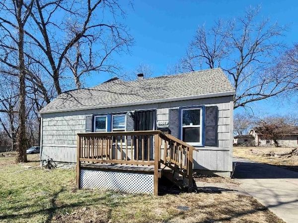 8004 Lydia Avenue, Kansas City, MO 64131