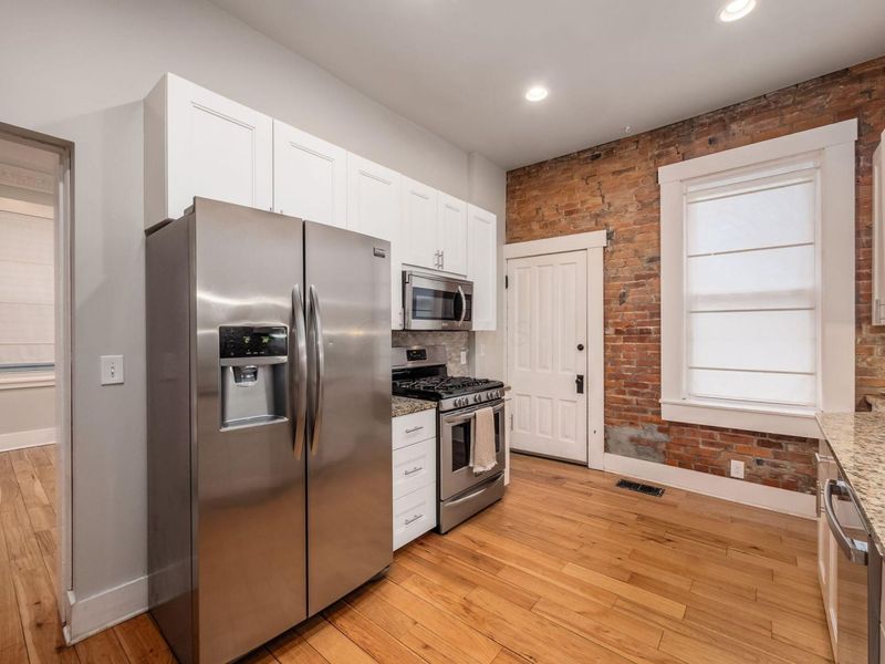 995 Harrison Avenue, Columbus, OH 43201 Photo 22